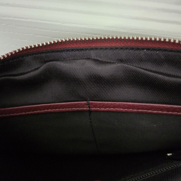 Cochoa burgundy crossbody - Picture 2 of 8